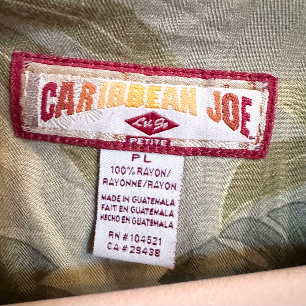 Green and red Caribbean Joe Hawaiian button up - Picture 3 of 4